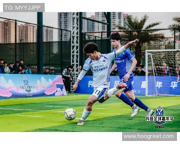 足球明星纷纷开通抖音平台分享生活瞬间引发粉丝热议与互动